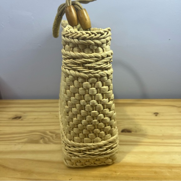 Fossil Straw Tote - Picture 8 of 10